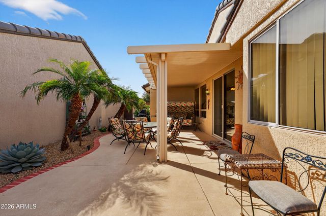 15720 W CLEAR CANYON Drive, Surprise, AZ 85374