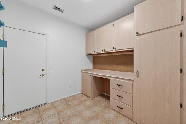 15720 W CLEAR CANYON Drive, Surprise, AZ 85374