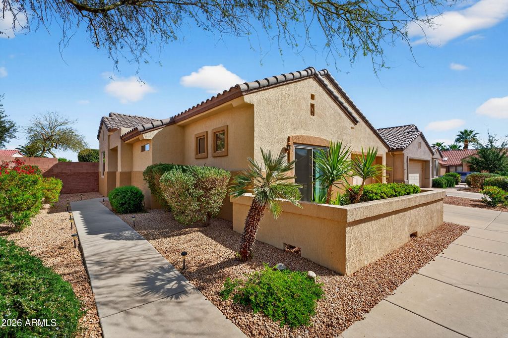 15720 W CLEAR CANYON Drive, Surprise, AZ 85374 — photo 3