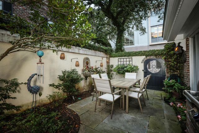 3 Exchange Street, Charleston, SC 29401