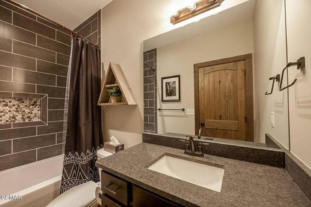 1563 Mountain Dreams Way, Sevierville, TN 37862