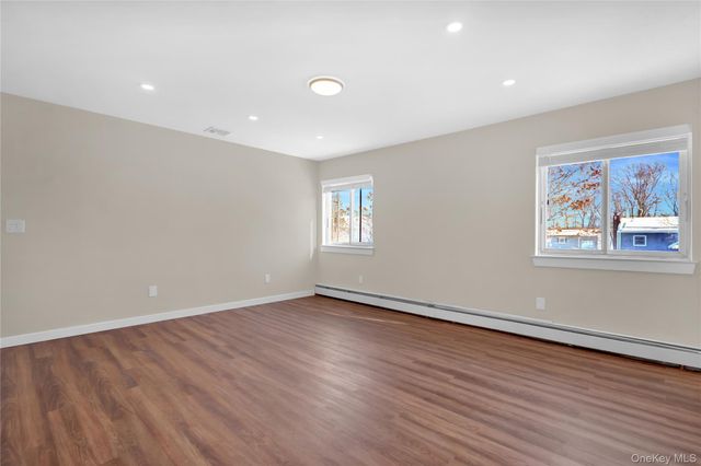 293 Avenue B, Ronkonkoma, NY 11779