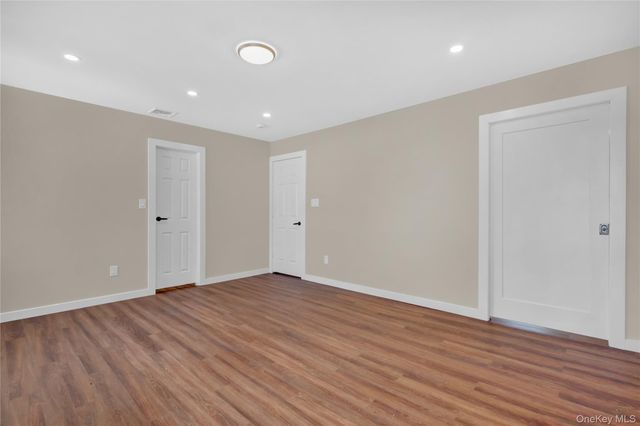 293 Avenue B, Ronkonkoma, NY 11779