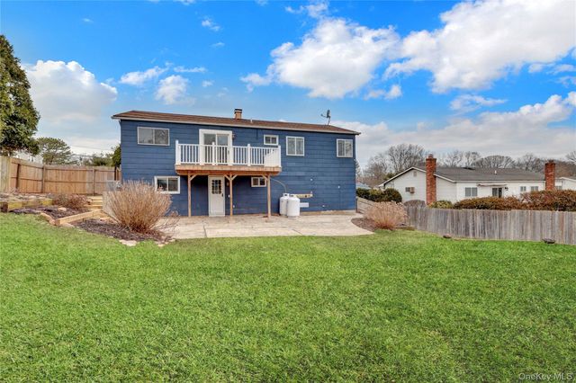 293 Avenue B, Ronkonkoma, NY 11779