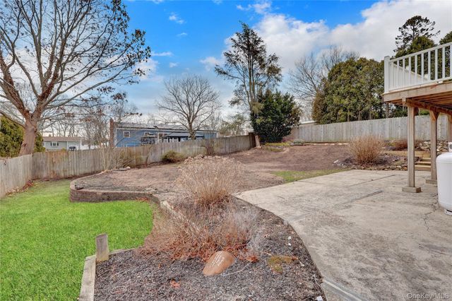 293 Avenue B, Ronkonkoma, NY 11779