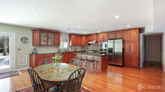 142 Monmouth Road, Monroe, NJ 08831