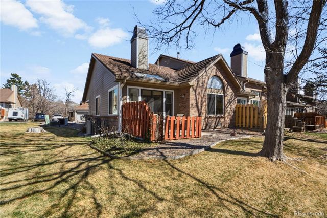 5916 S Jellison Street F, Littleton, CO 80123