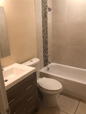 3200 NE 13th Avenue A-b, Oakland Park, FL 33334