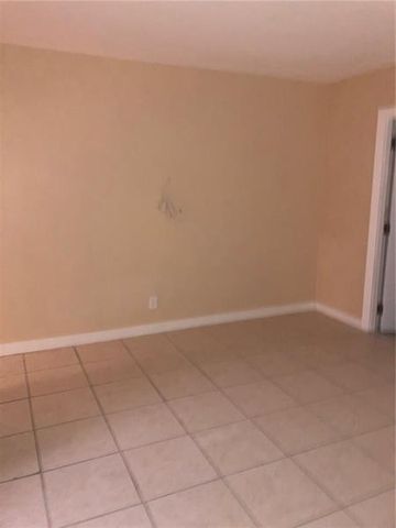 3200 NE 13th Avenue A-b, Oakland Park, FL 33334