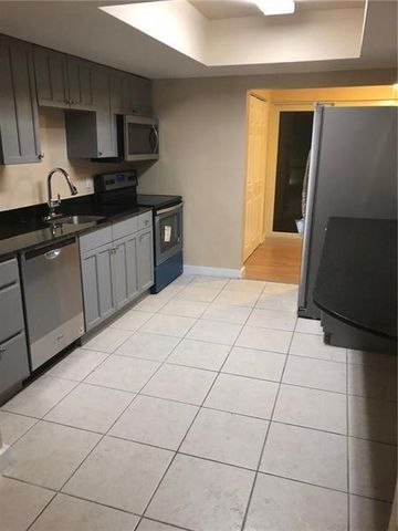 3200 NE 13th Avenue A-b, Oakland Park, FL 33334