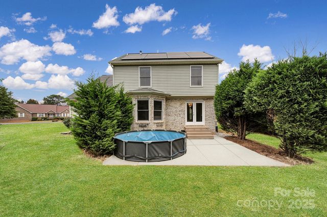 718 Emerson Drive, Mooresville, NC 28115