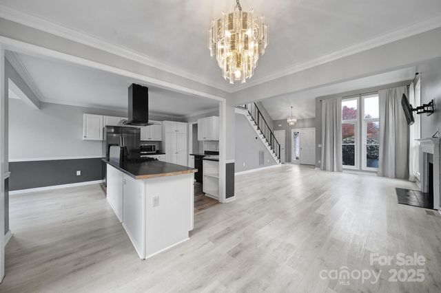 718 Emerson Drive, Mooresville, NC 28115