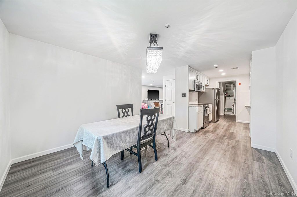 740 Blue Ridge Drive, Medford, NY 11763 — photo 4