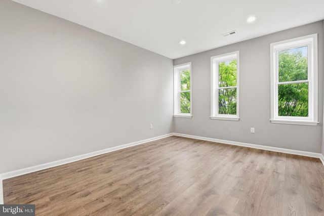 1032 N FULTON AVE, Baltimore, MD 21217