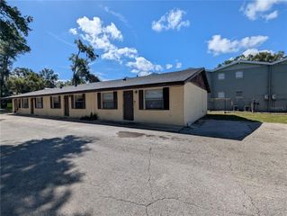 830 N CLAKE STREET, Deland, FL 32724