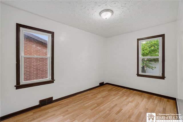 414 18th Street, Niagara Falls, NY 14303