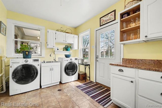 30453 Sheridan Street, Garden City, MI 48135