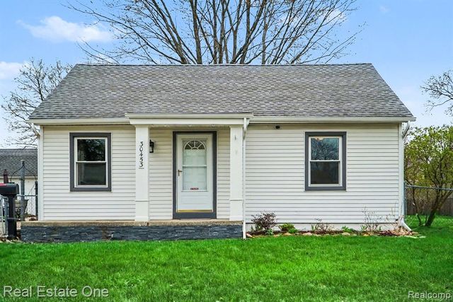 30453 Sheridan Street, Garden City, MI 48135