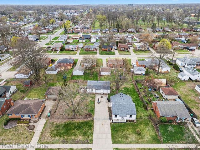 30453 Sheridan Street, Garden City, MI 48135