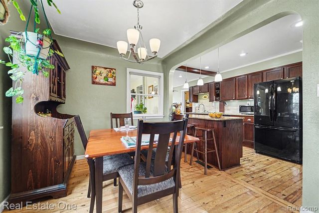 30453 Sheridan Street, Garden City, MI 48135