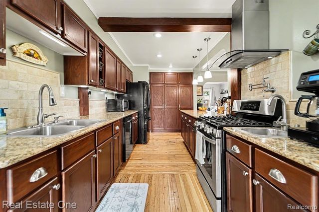 30453 Sheridan Street, Garden City, MI 48135