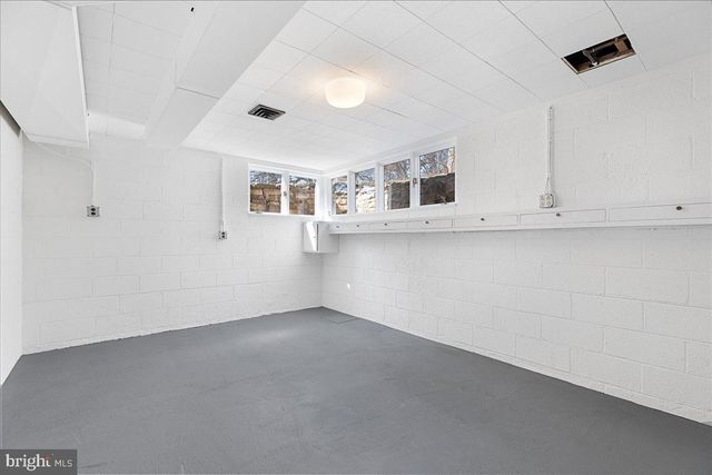 42 STOUTS RD, Skillman, NJ 08558