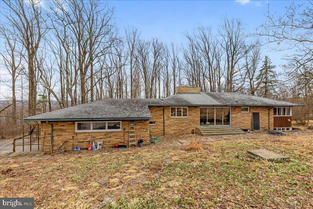 42 STOUTS RD, Skillman, NJ 08558