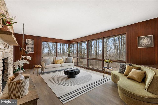 42 STOUTS RD, Skillman, NJ 08558