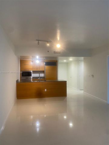 475 Brickell Ave 3414, Miami, FL 33131