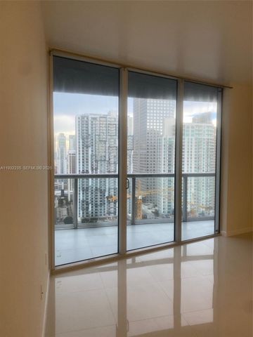 475 Brickell Ave 3414, Miami, FL 33131