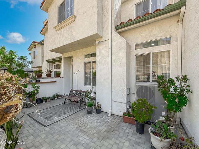 391 Westlake Vista Lane, Thousand Oaks, CA 91362