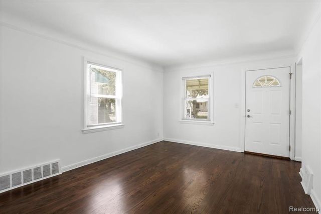 14535 Russell, Allen Park, MI 48101