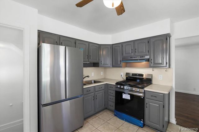 14535 Russell, Allen Park, MI 48101