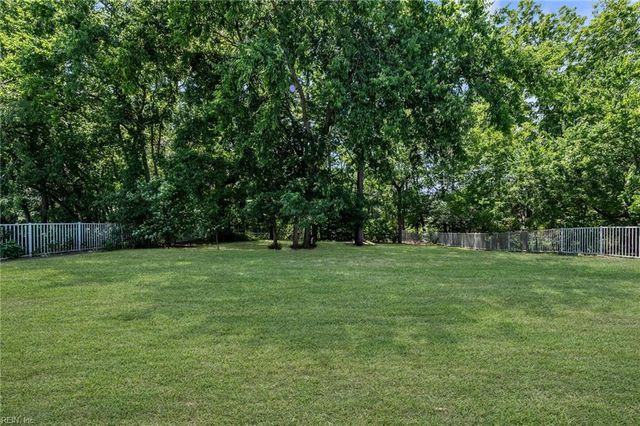 116 Colonial WAY, Carrollton, VA 23314