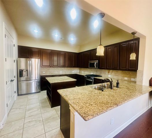 107 SW Rivalto CIR SW 1, Lakeway, TX 78734