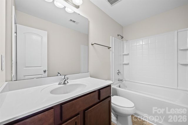 7333 Adare Mews Road, Charlotte, NC 28217