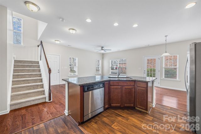 7333 Adare Mews Road, Charlotte, NC 28217