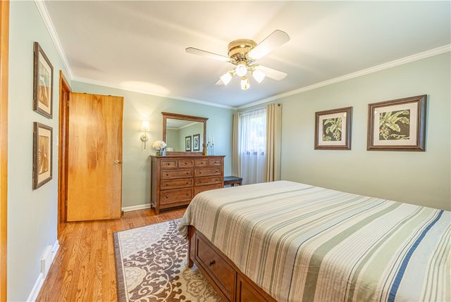5122 Leroy Dr, Hampton, PA 15044