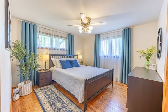 5122 Leroy Dr, Hampton, PA 15044