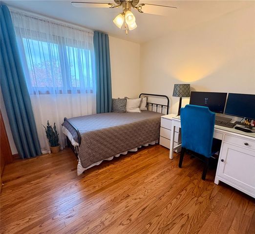 5122 Leroy Dr, Hampton, PA 15044