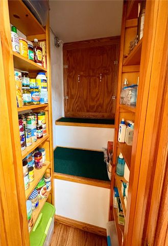 5122 Leroy Dr, Hampton, PA 15044