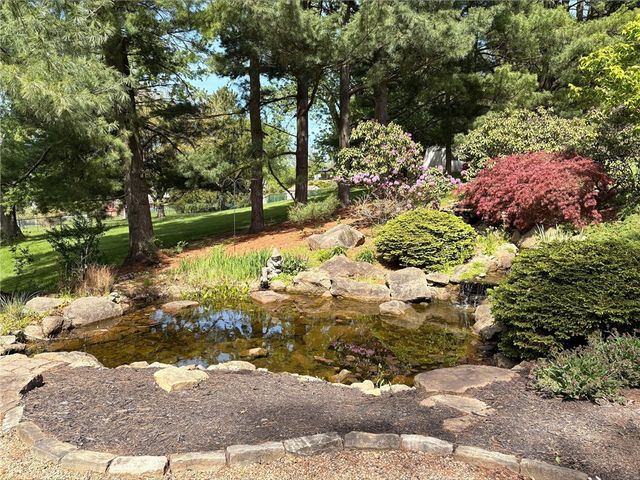 5122 Leroy Dr, Hampton, PA 15044