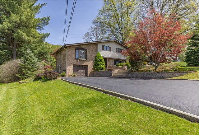 5122 Leroy Dr, Hampton, PA 15044