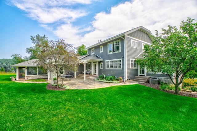 2156 Paris Avenue N, West Lakeland Twp, MN 55082