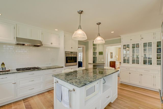 2156 Paris Avenue N, West Lakeland Twp, MN 55082