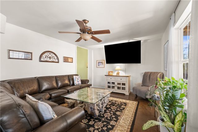 17233 N White Oak Ridge Road, Pea Ridge, AR 72751