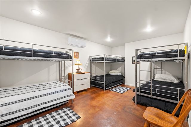 17233 N White Oak Ridge Road, Pea Ridge, AR 72751