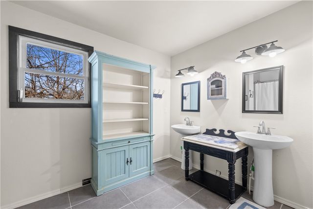 17233 N White Oak Ridge Road, Pea Ridge, AR 72751