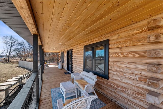 17233 N White Oak Ridge Road, Pea Ridge, AR 72751