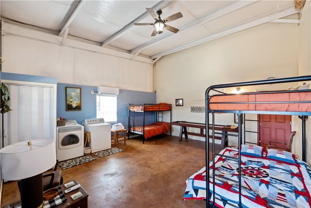 17233 N White Oak Ridge Road, Pea Ridge, AR 72751